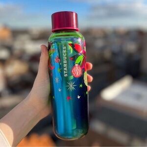 2023 Starbucks Holiday Rare Glass 20-oz Water Bottle  Poinsettia Christmas